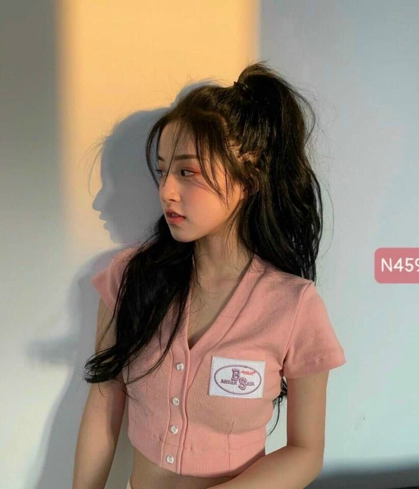 Áo croptop bae siêu xinh