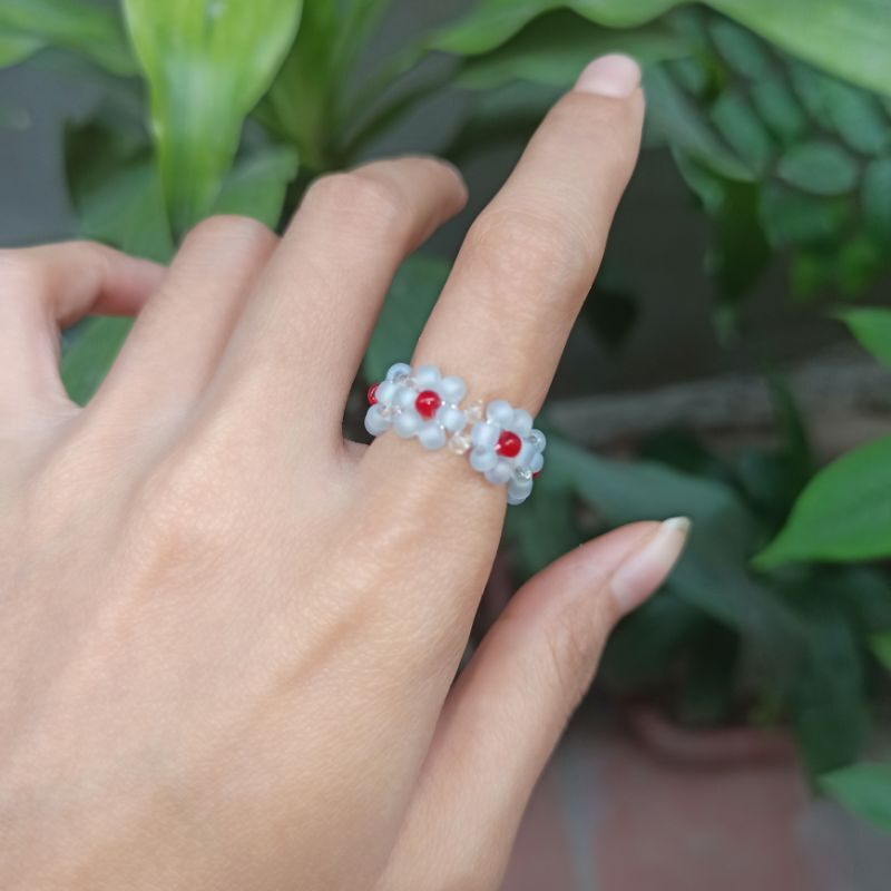 Nhẫn kết hoa hạt cườm mờ cao cấp nhiều mẫu