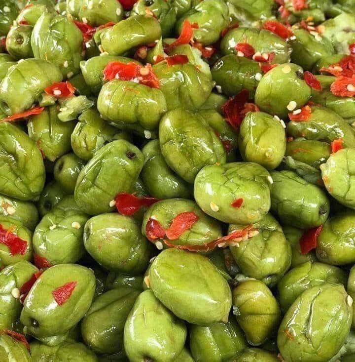 Hộp 500gr Cà na đập dập - Kèm muối ớt