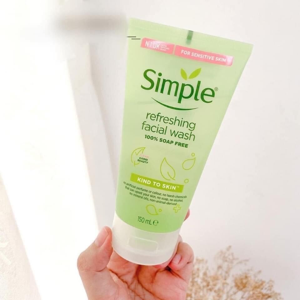 Sữa rửa mặt simple kind to skin refreshing facial wash gel bản mới 2020