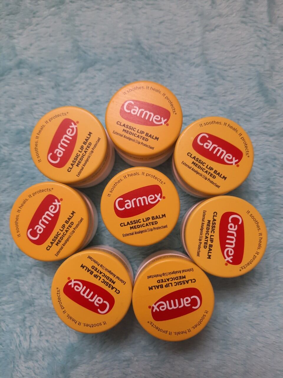 Son dưỡng môi Carmex Classic Lip Balm Medicated (Mỹ)