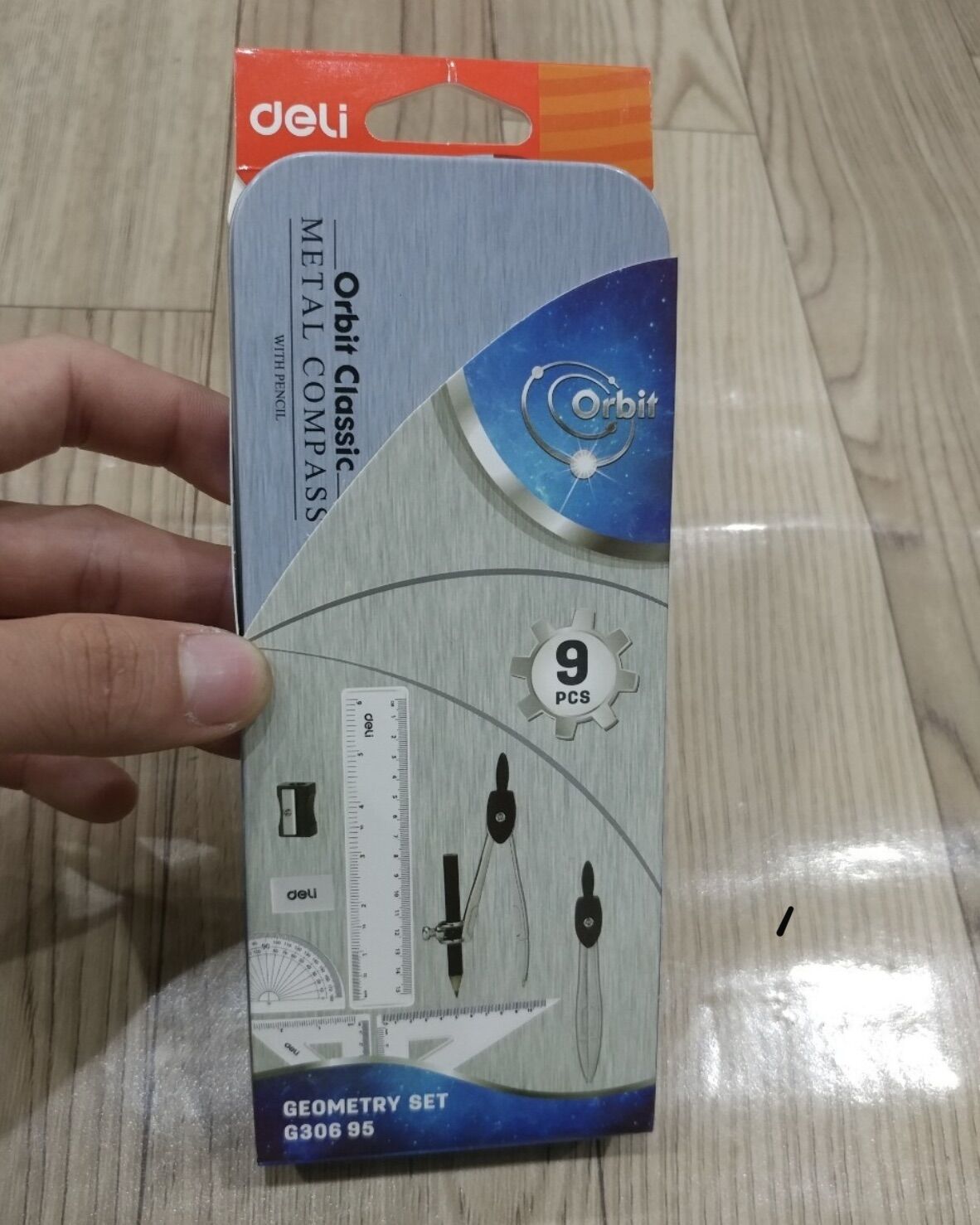 Bộ dụng cụ học tập Deli 9 món G30695