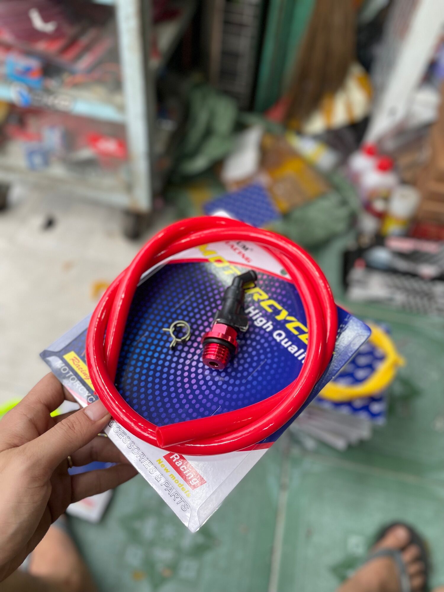 Ty thăm Nhớt Thông Hơi Sumracing