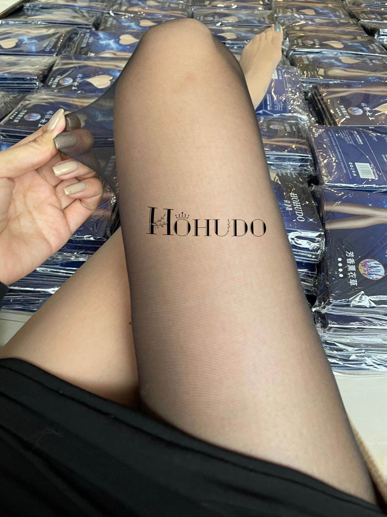 Tất hohudo màu đen