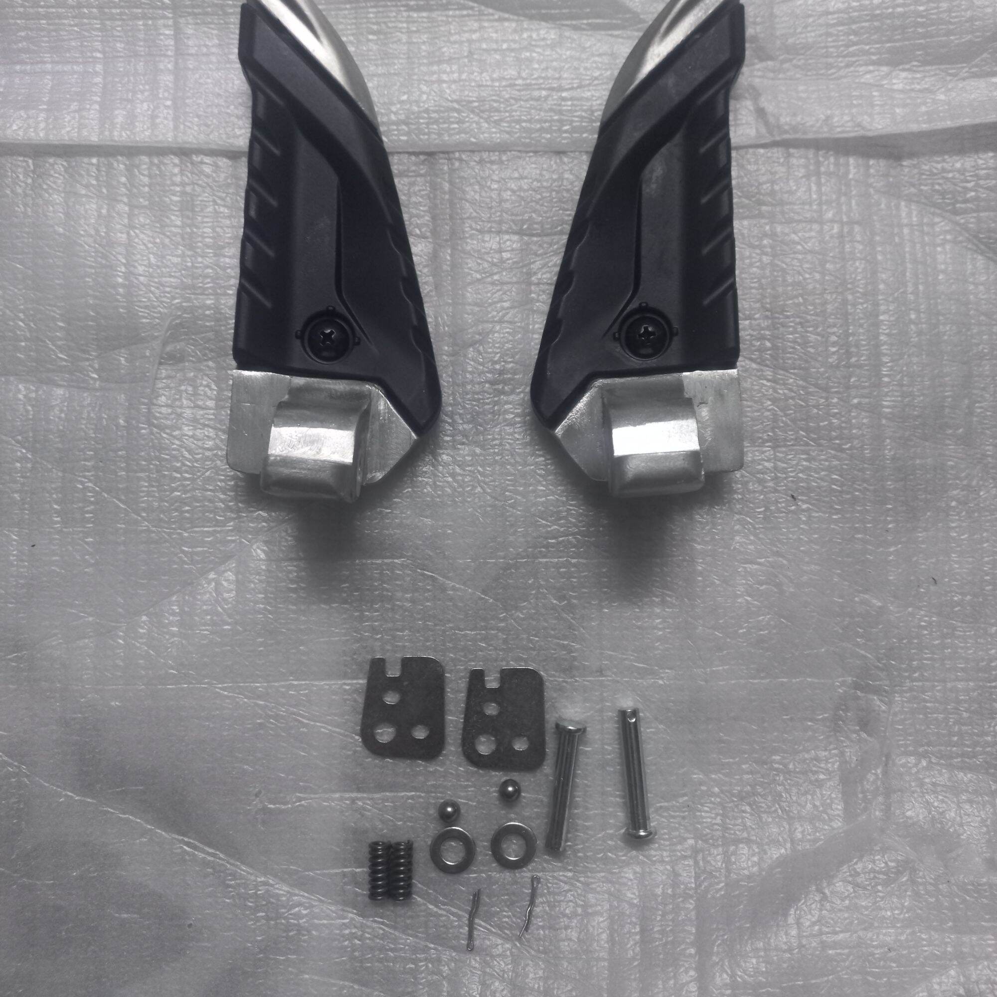 Gác chân sau sh 125 , 150 , 160 , 300i , 350i
