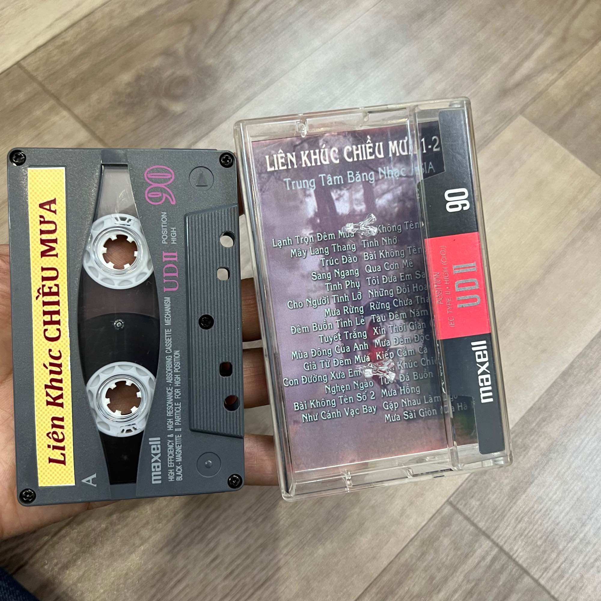 Băng cassette  Liên khúc chiều mưa
