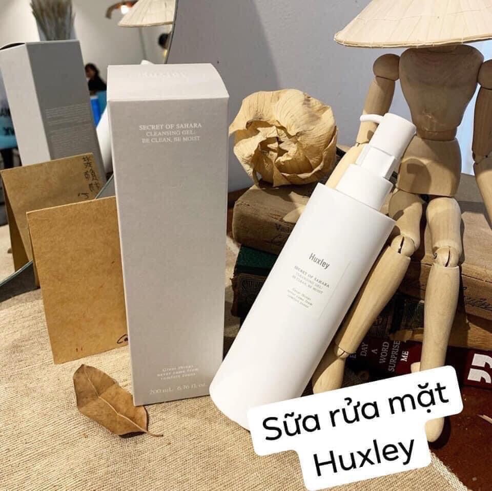 Sữa Rửa Mặt Huxley Be Clean Be Moist Cleansing Gel