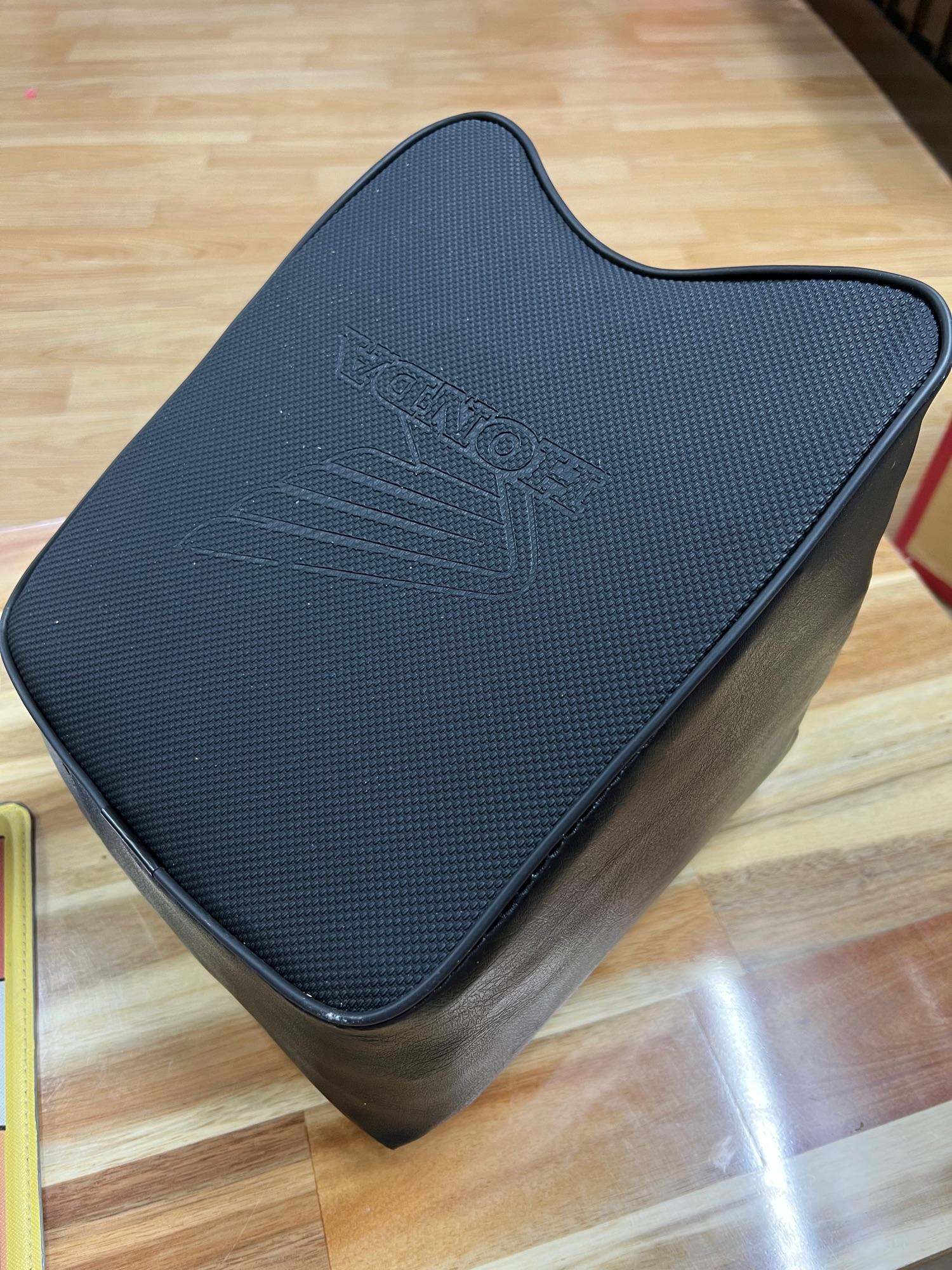 Nệm/đệm Ngồi Xe Máy Em Bé cho Xe AB, PCX , Yên Nệm, Không Tựa,An Toàn Cho Bé