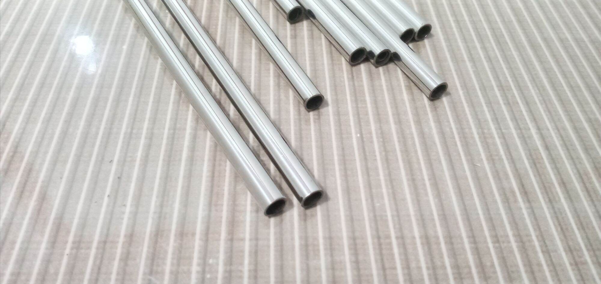 Ống 8mm inox 304 .lỗ trong 6.35
