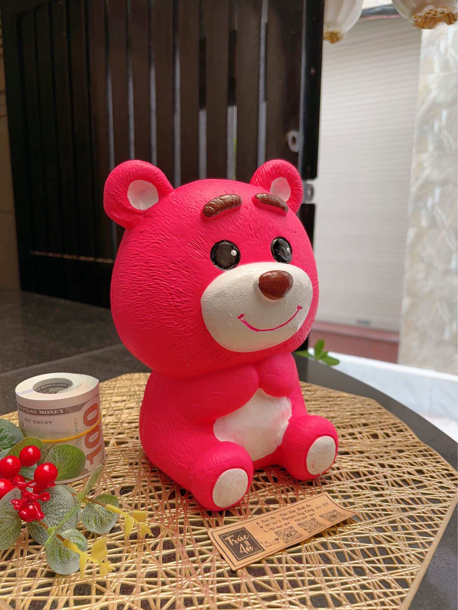 (25x16x17cm - sơn nước) 🧸 Heo đất thạch cao Gấu Dâu Lotso, sản phẩm handmade 100%