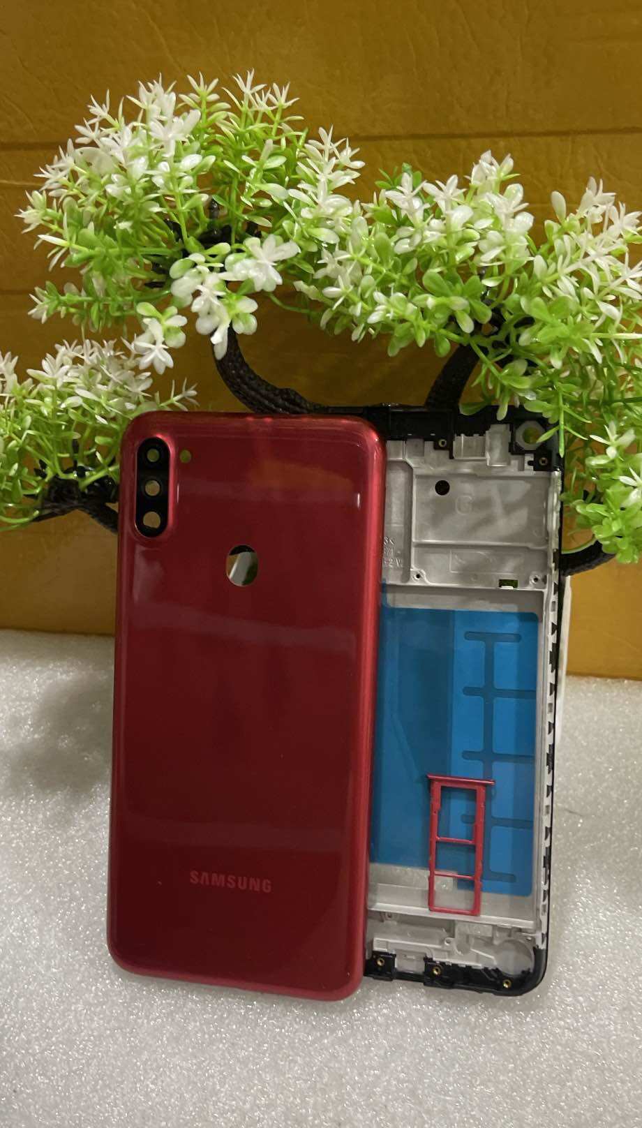 Vỏ Sam Sung A11 full bộ có luôn kính camera với khay sim