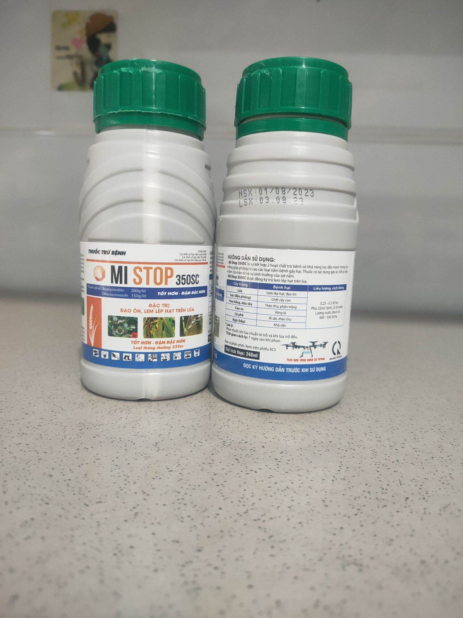 Thuốc trừ bệnh mi stop 350sc thành phần: azoxystrobin 200g/l, difenoconazole 150 g/l. đặc trị đạo ôn ,lép hạt trên lúa, lạc, hoa hồng, dâu tây, cafe, ngô.