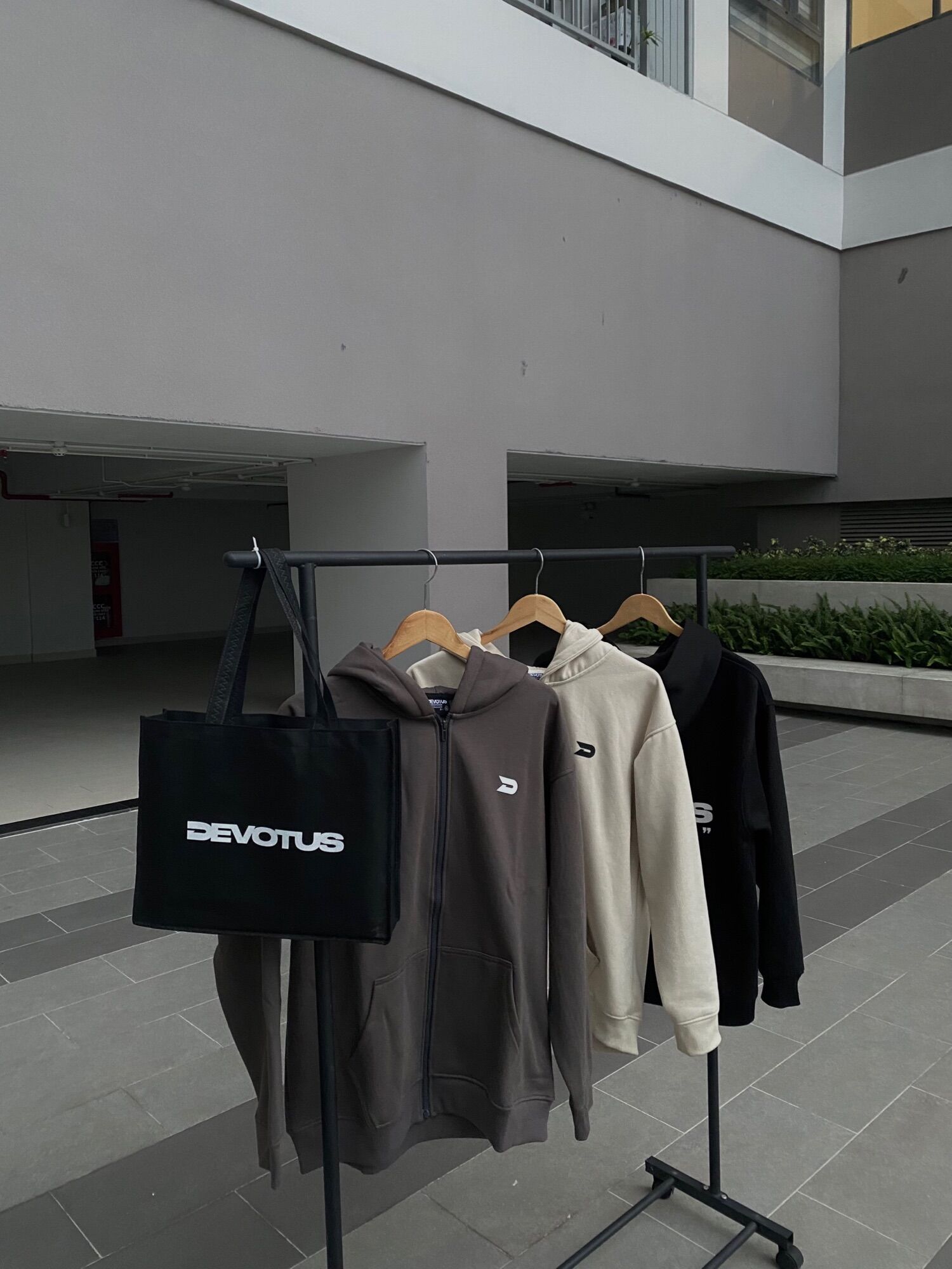 Túi vải không dệt Local Brand Unisex Devotus