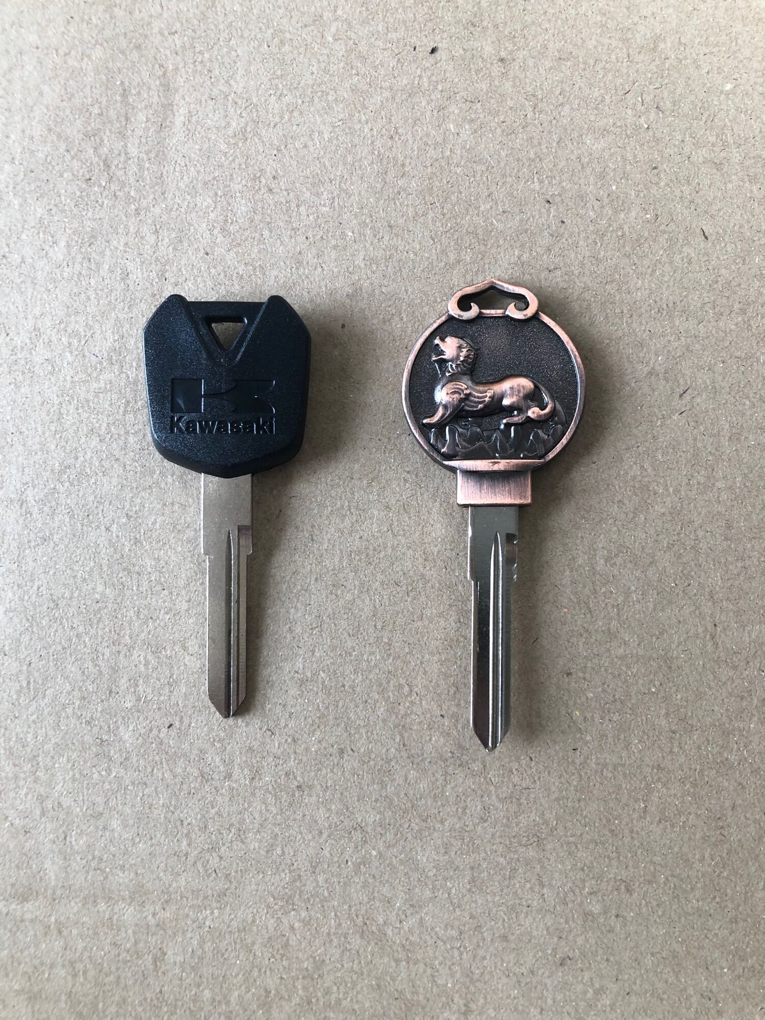 Phôi chìa khoá xe KAWASAKI Z300 ĐỘ chìa kiểu cán kim loại