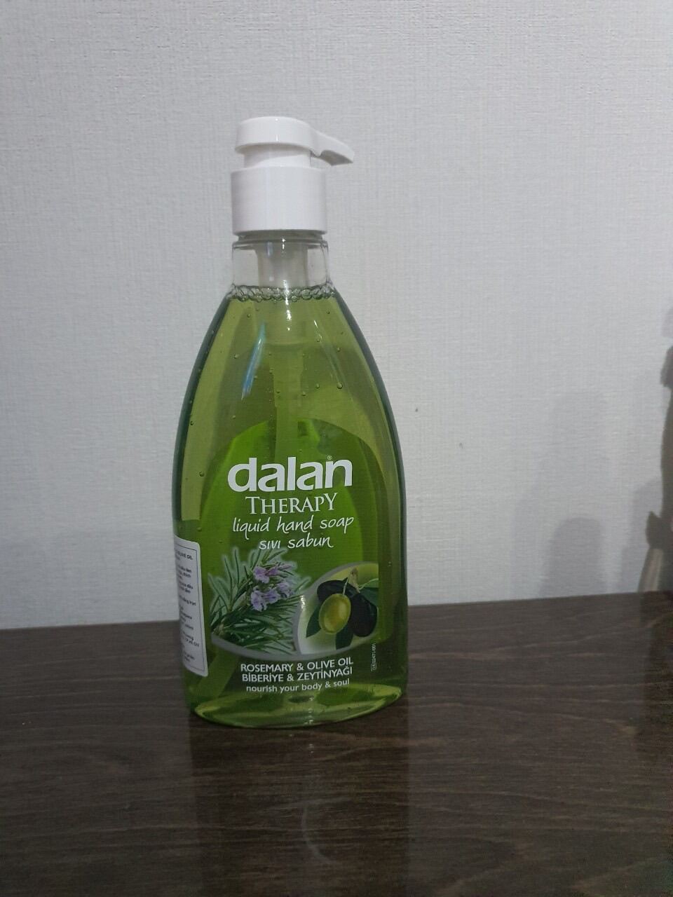 Xà phòng nước Rửa Tay Dưỡng Ẩm Dalan Dầu Olive 400ml Chính Hãng