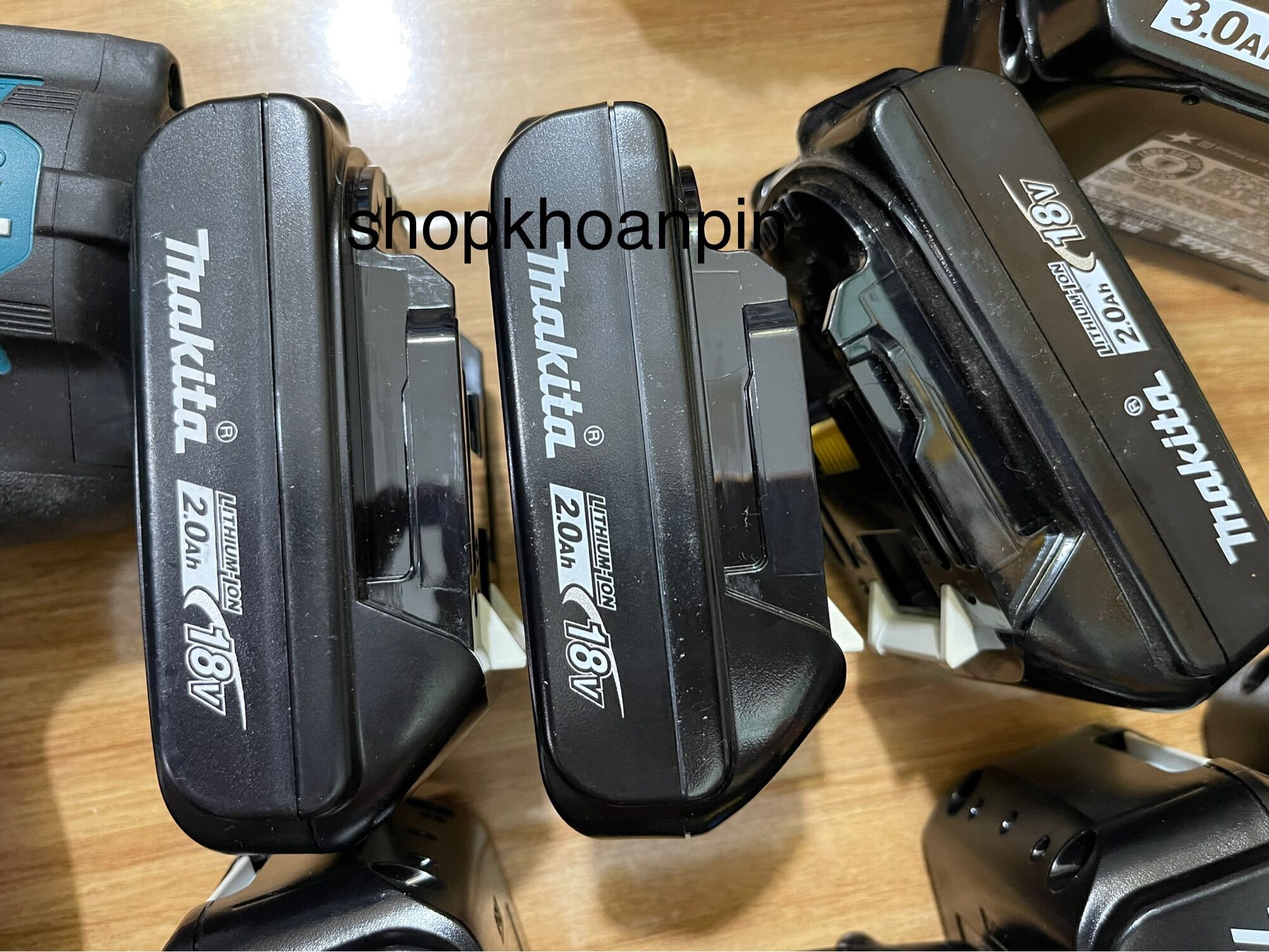 Pin makita 18v 2.0ah bl1820b