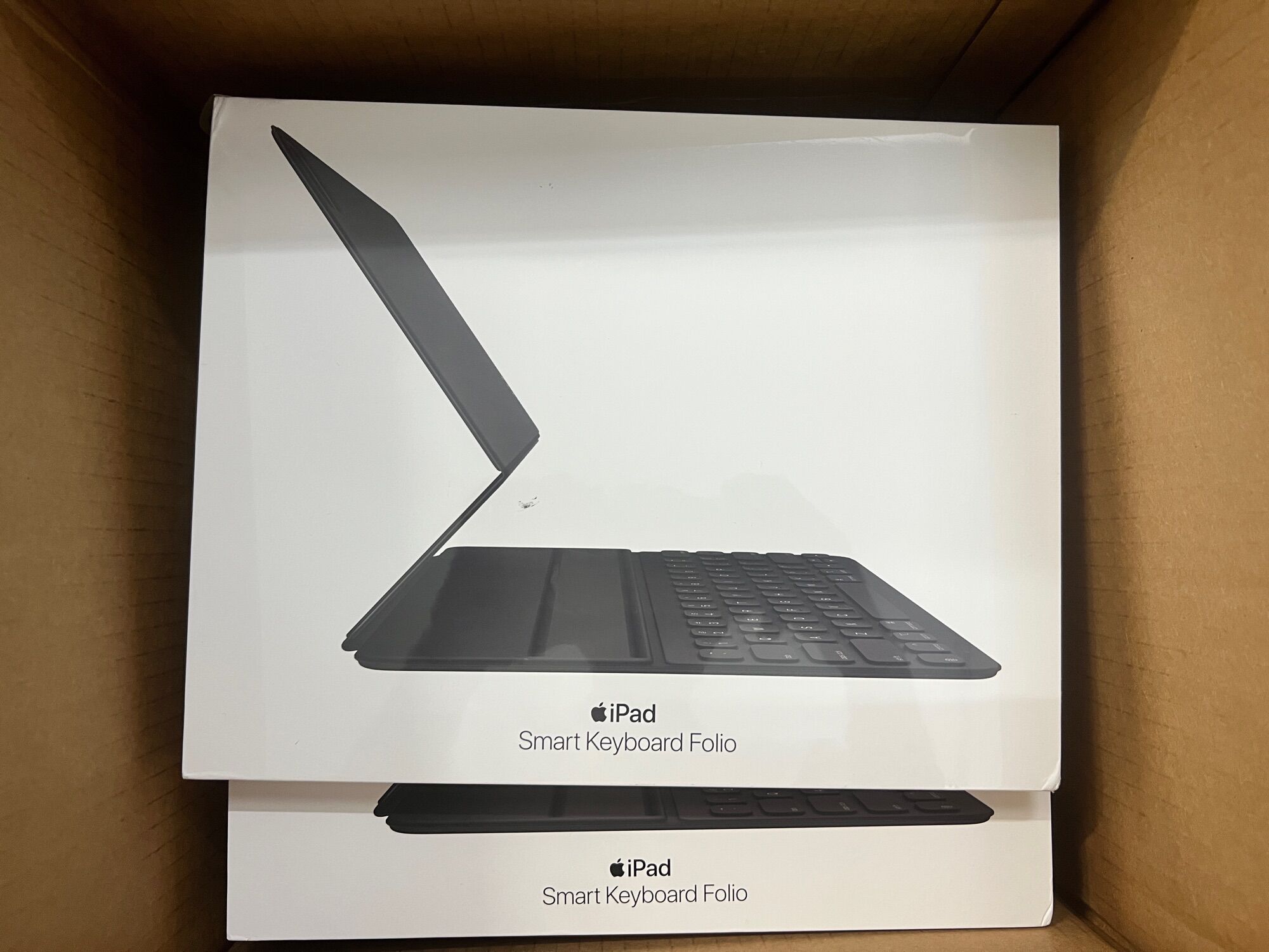 Bàn phím smart keyboard folio ipad pro 12.9" mxnl2ll/a