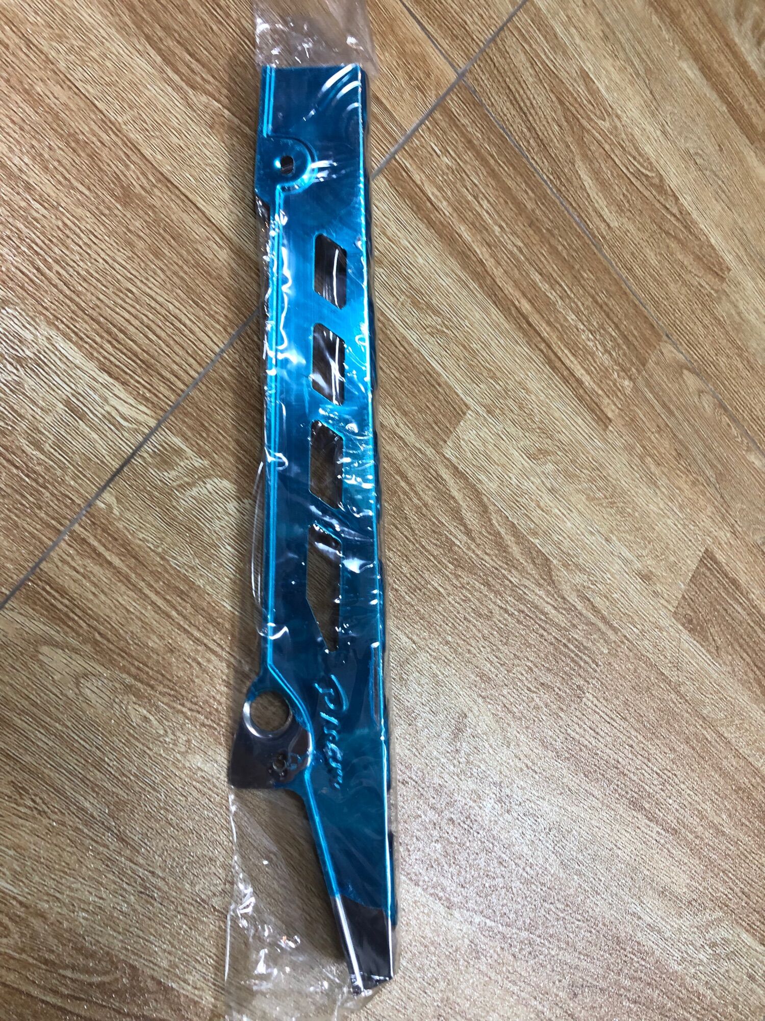 Ốp hộp xích xe DREAM (inox cao cấp sáng bóng trắng)