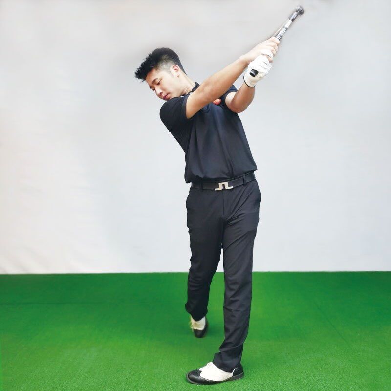 Dụng cụ hỗ trợ tập swing đa chức năng