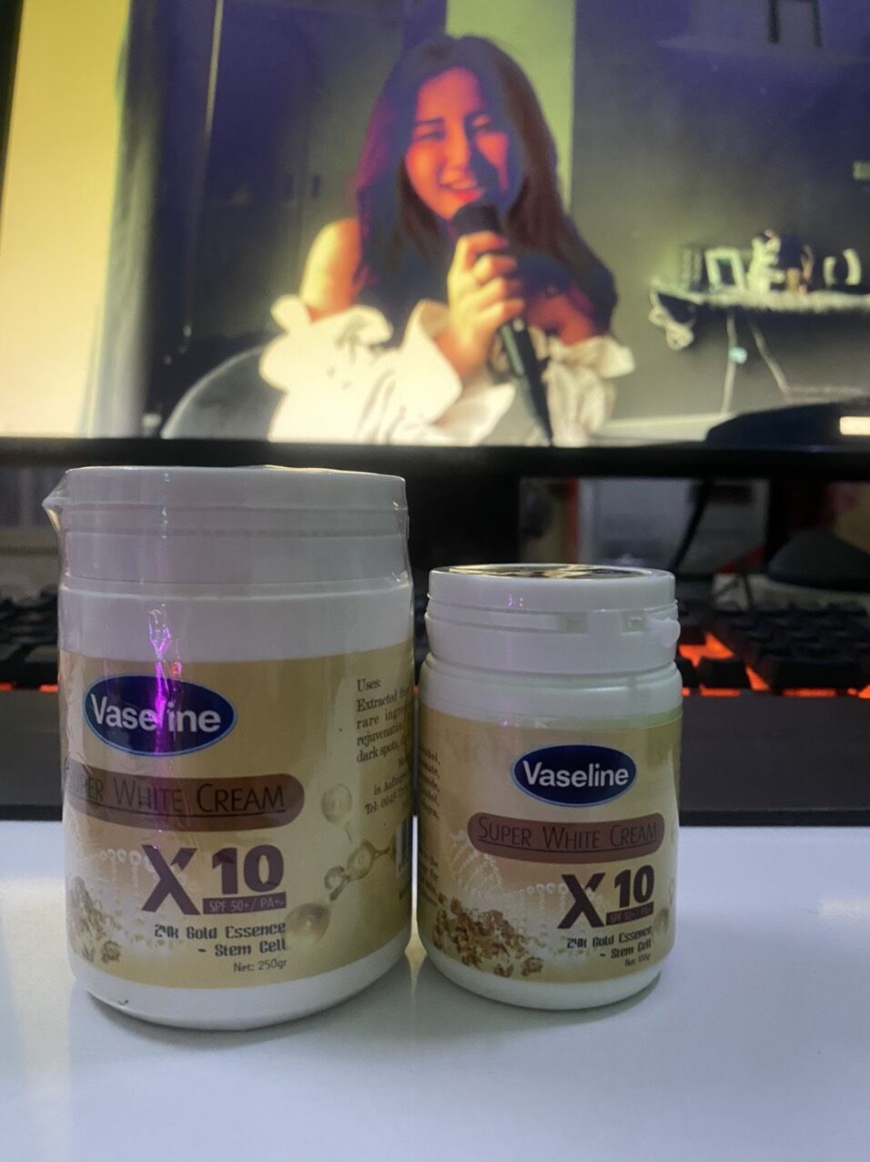KÍCH TRẮNG VASELin x10
