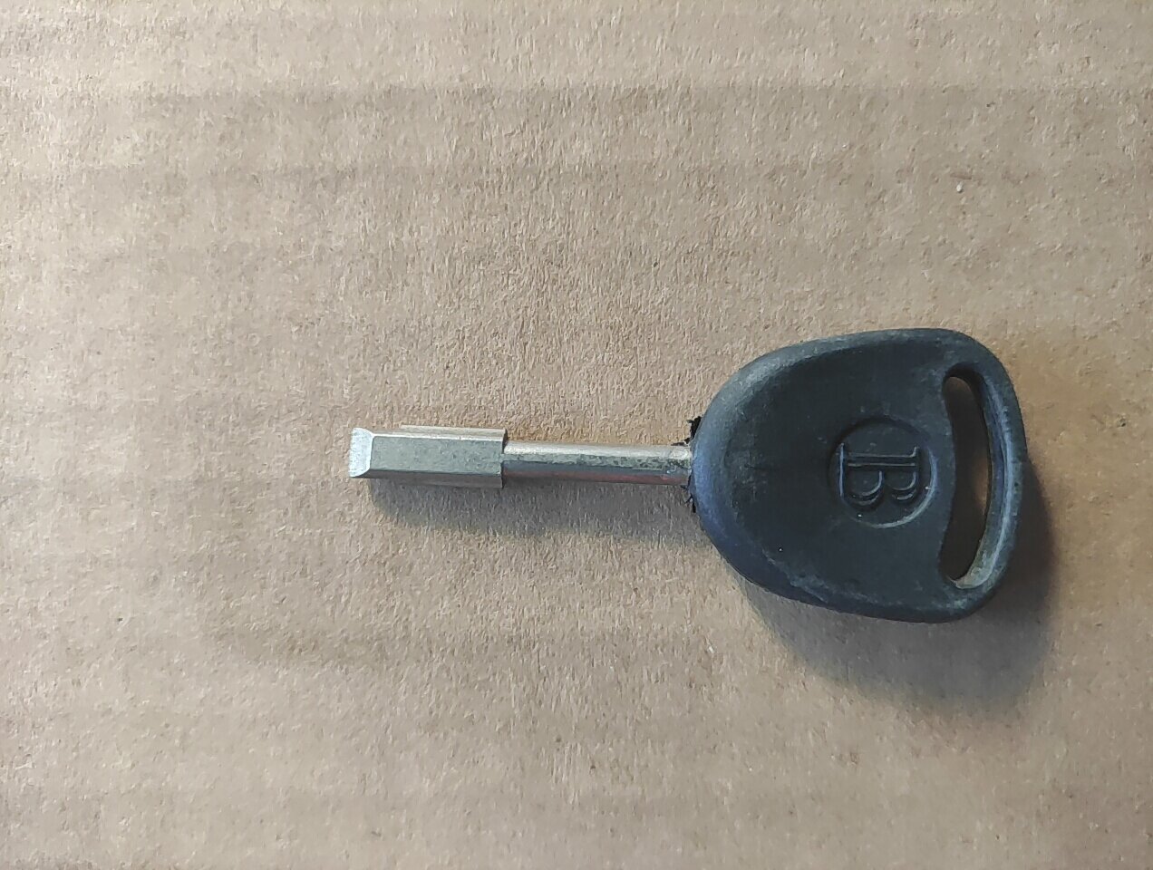Phôi chìa khoá xe ford