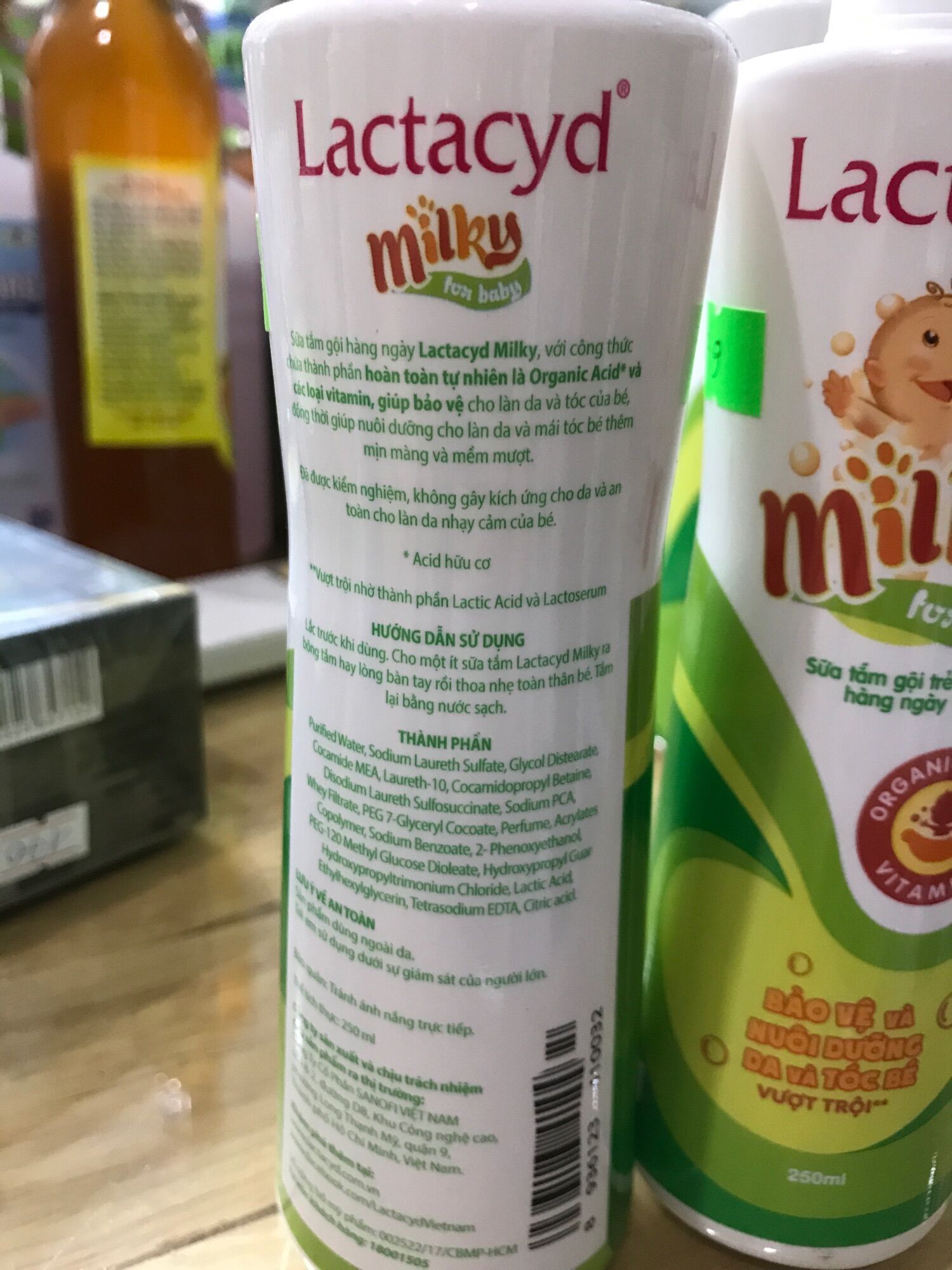 [ HÀNG CHÍNH HÃNG] Sữa tắm gội Lactacyd Milky chai 250ml