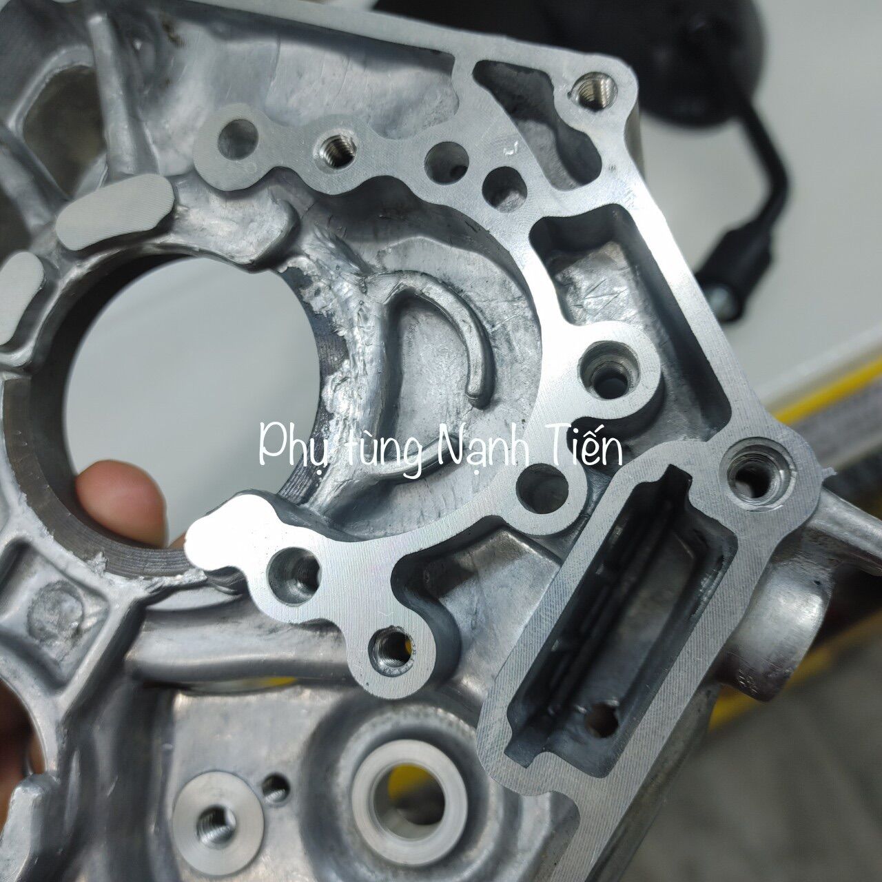 DÊN LỐC BƠM 110 Dealim