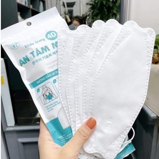 Combo 50 chiếc khẩu trang Kf94 loại 4 lớp kháng khuẩn
