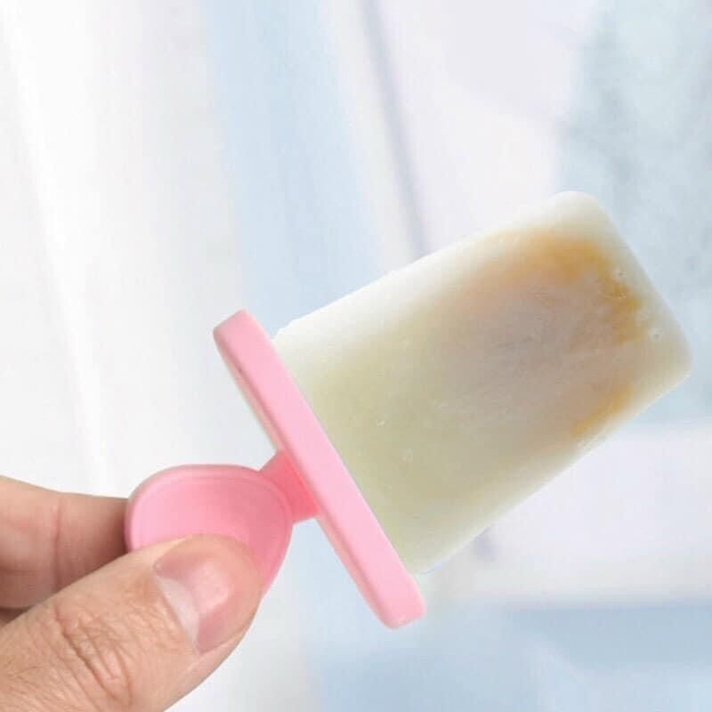 Khay làm kem 8 ngăn siêu tiện lợi