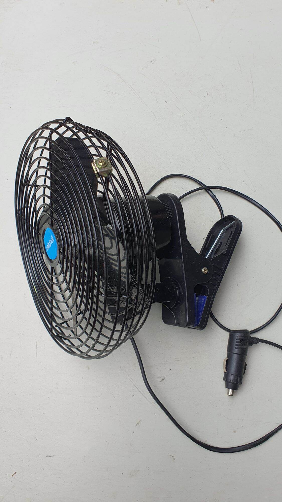 QUẠT KẸP CÁNH SẮT LỒNG SẮT 230MM
