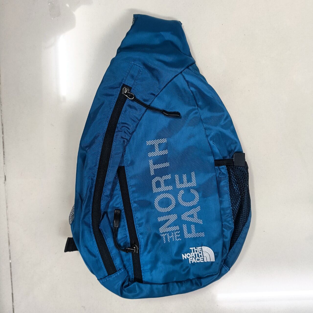 Balo đeo chéo TNF 17 vừa máy tính bảng 10 inch