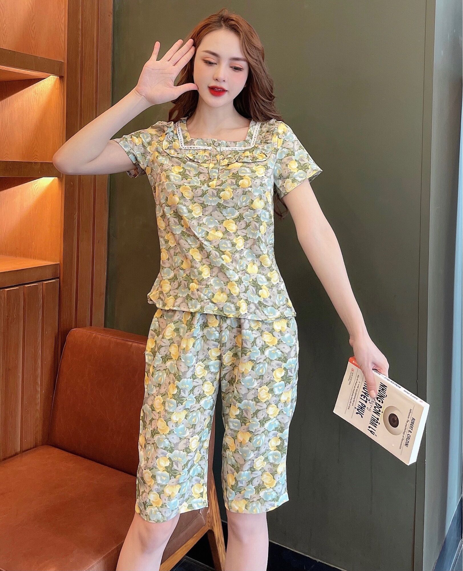 Đồ bộ mặc nhà chất lụa mẫu lửng