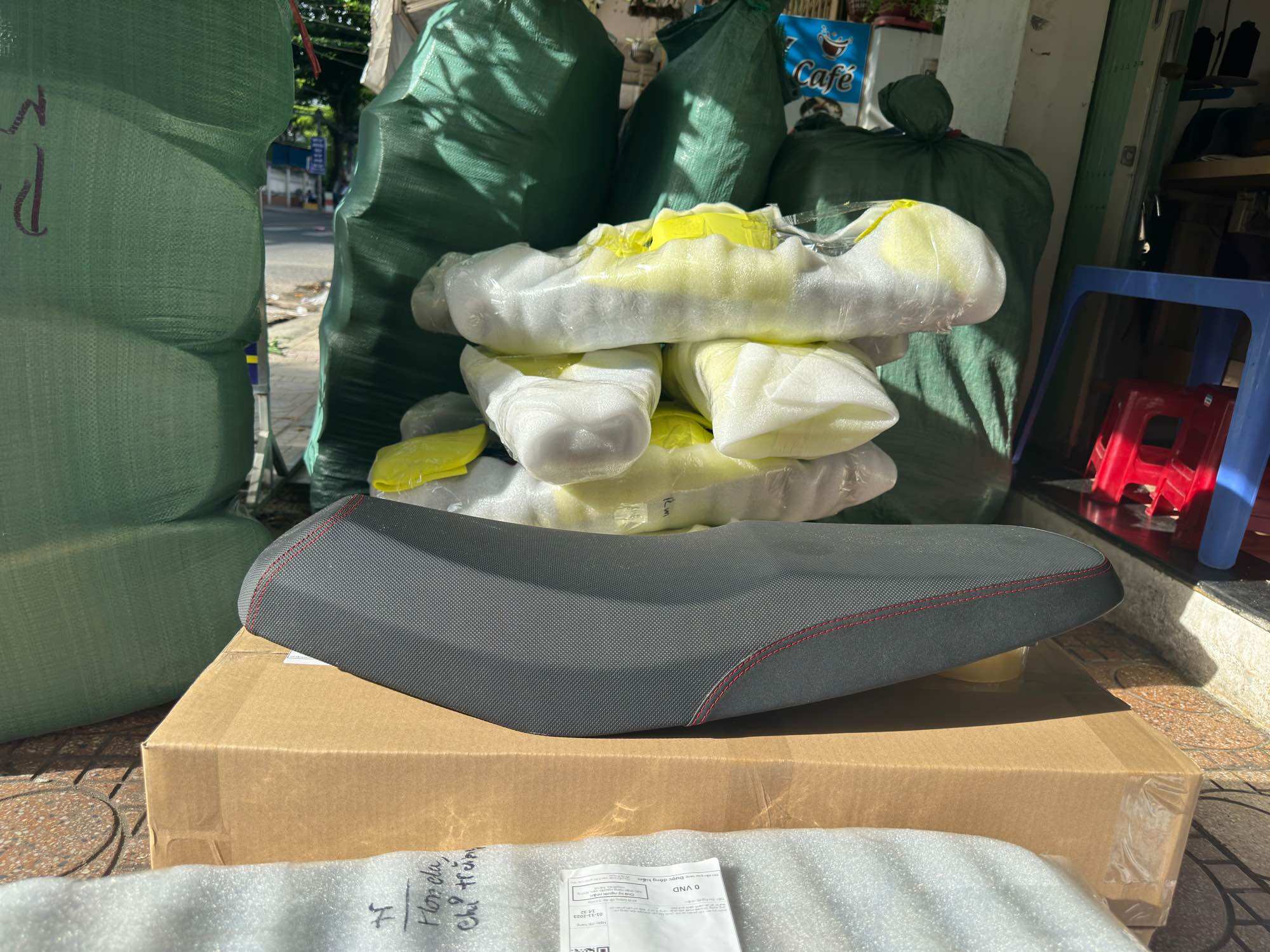 yên ex 135 đời 2010 giá 850k -  Êm, bền, đàn hồi tốt