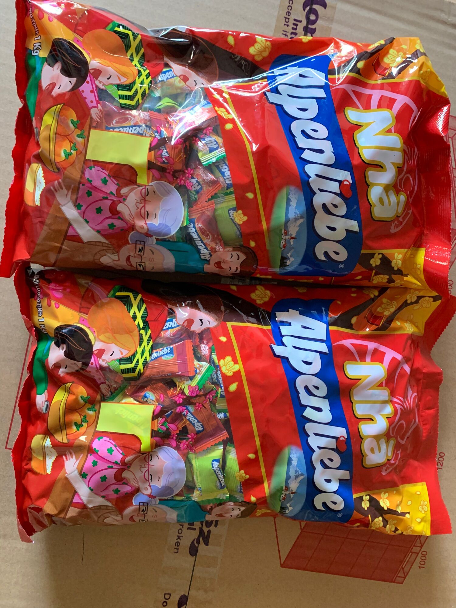 Kẹp Alpenlibe hương caramel 1kg