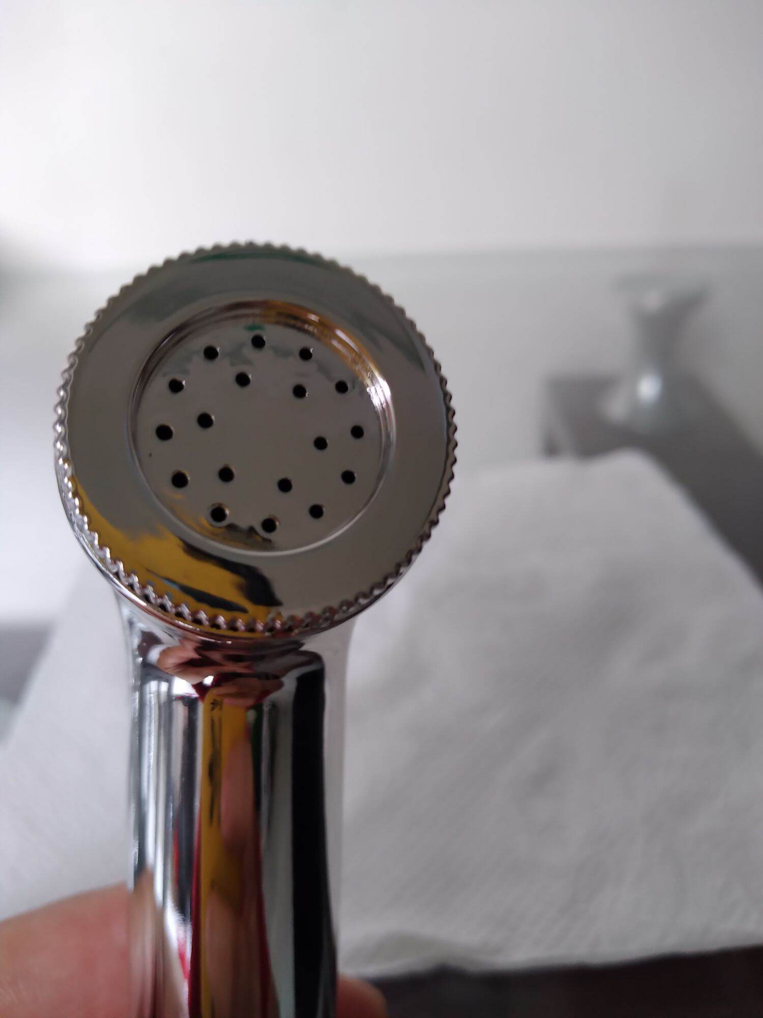 Đầu vòi xịt vệ sinh nhà tắm