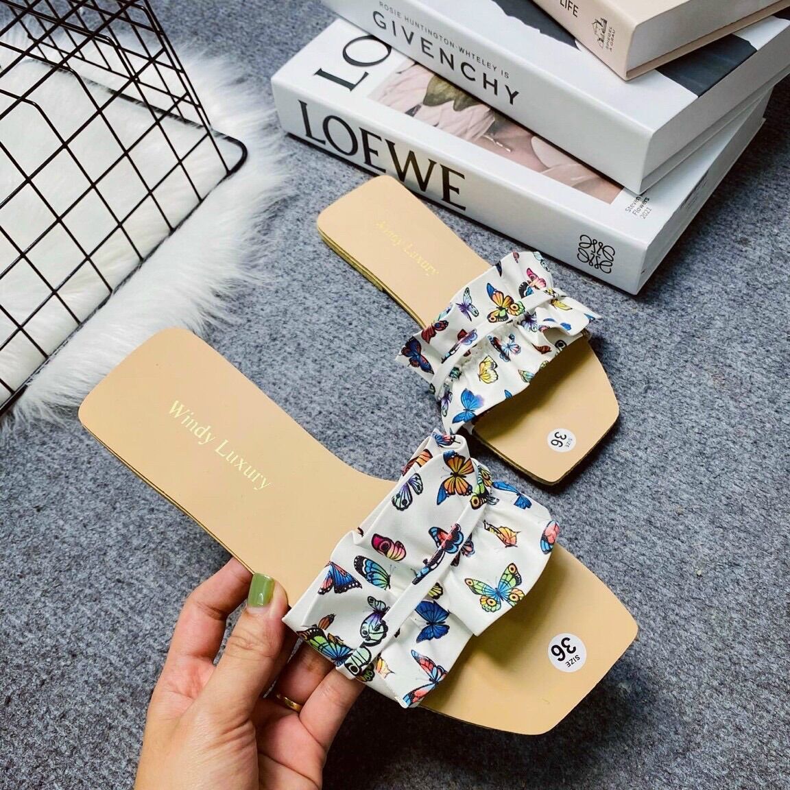 Dé nữ quai ngang hình bướm nhún bèo dễ thương