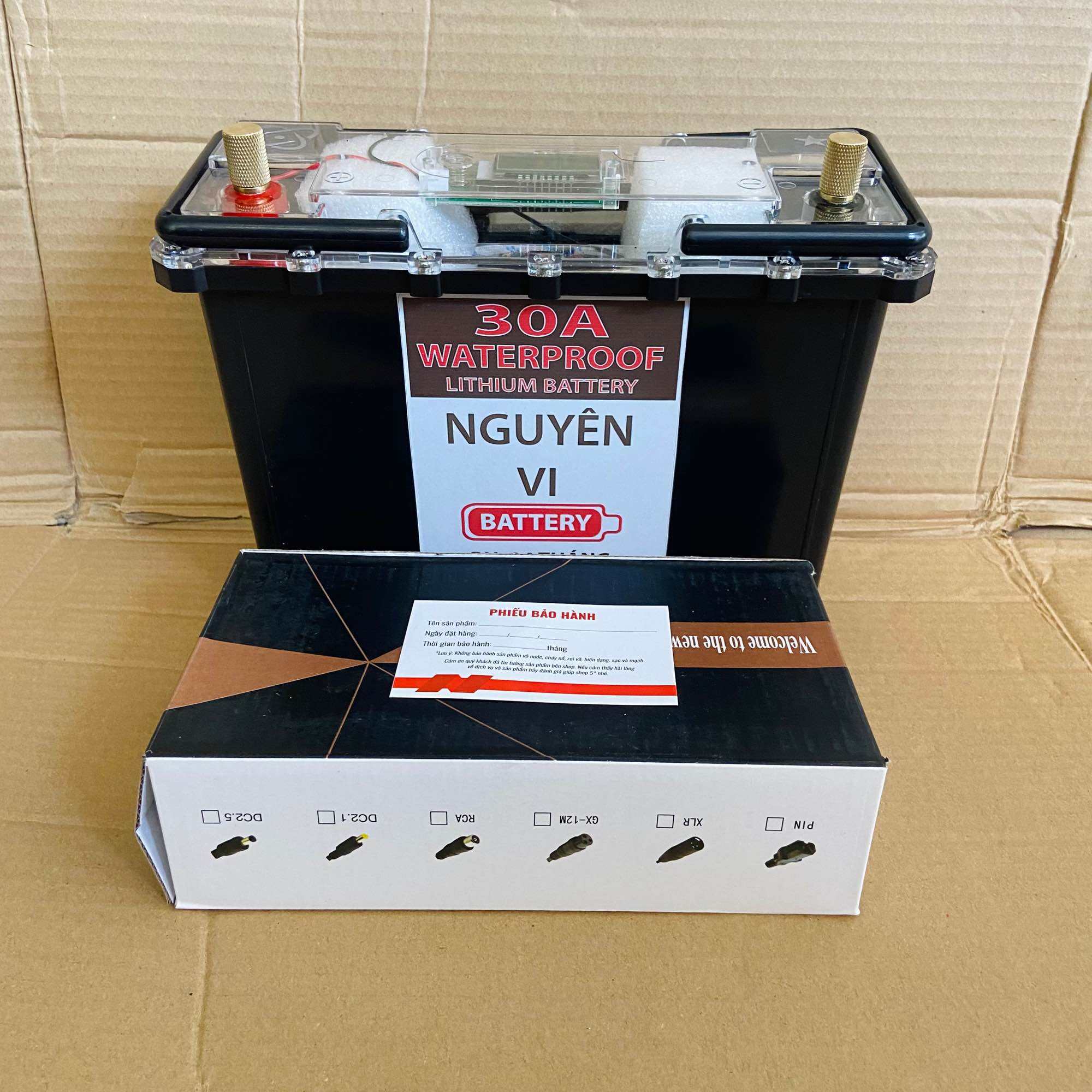 Bình pin lithium 12V - 30Ah chống nước có tay xách
