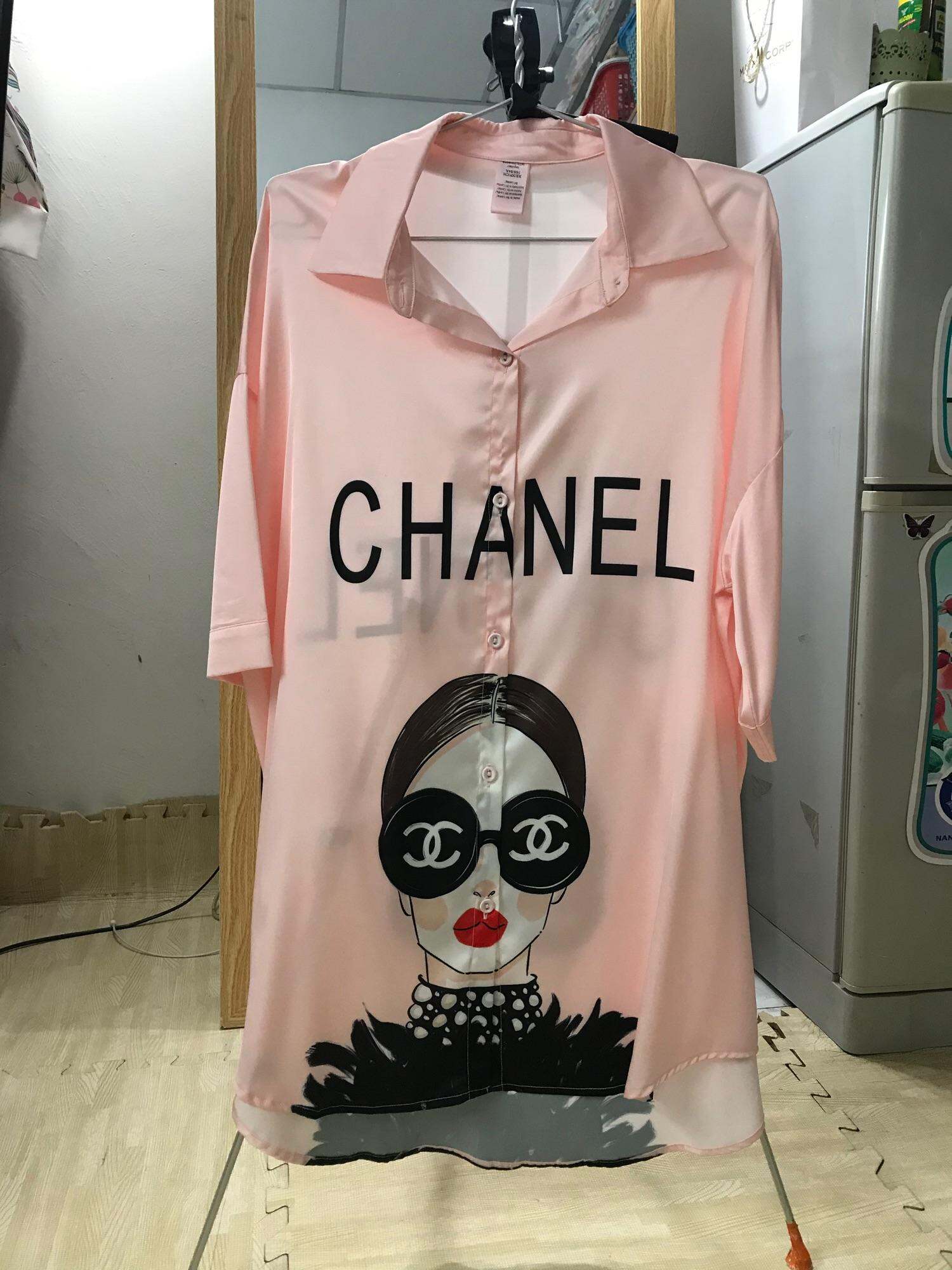 Váy ngủ sơ mi lụa tay lỡ cổ gái đeo kính C H A N E L Hồng lụa satin cao cấp quảng châu