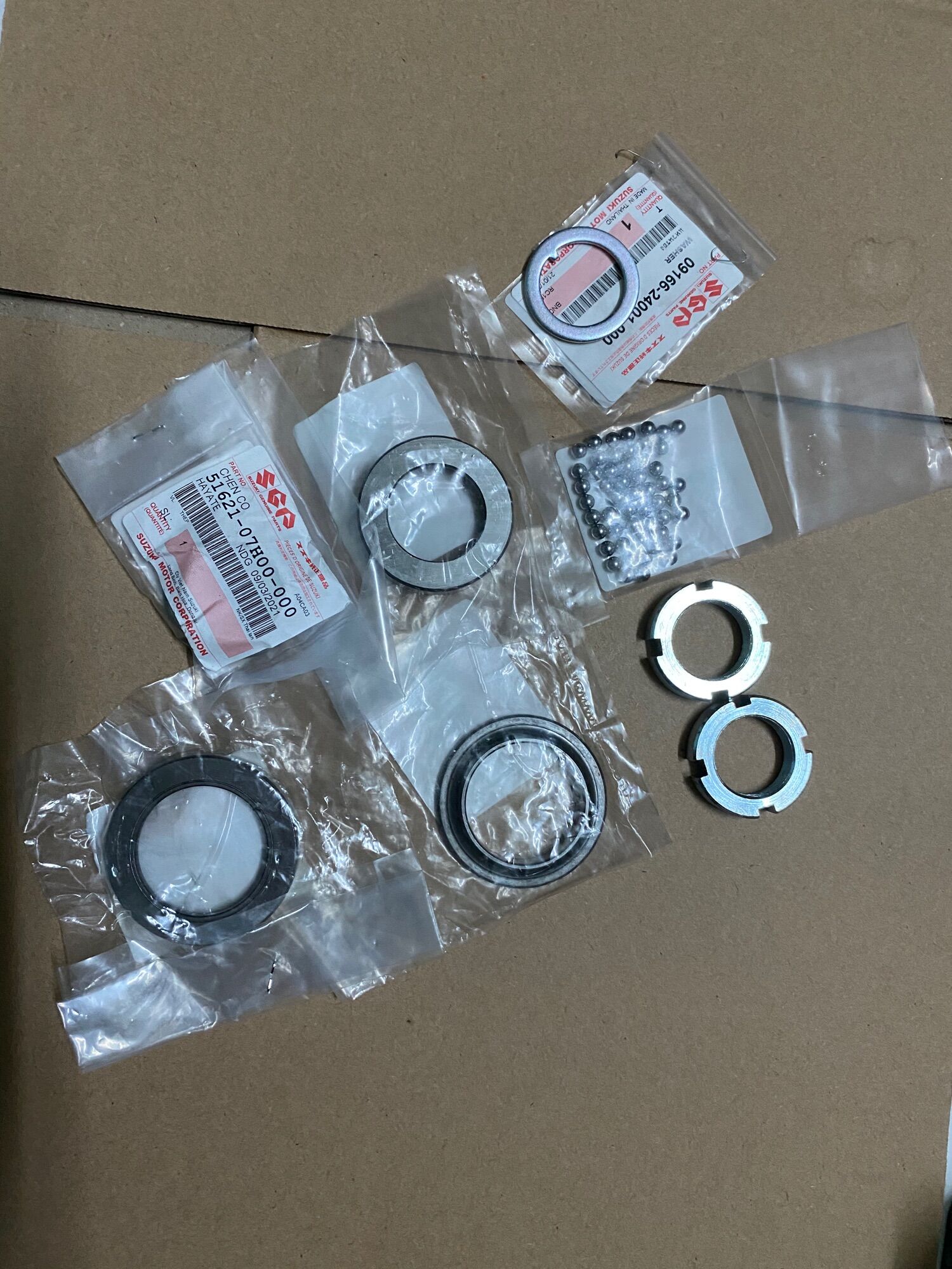 Bộ chén cổ cho dòng suzuki hayate 125, hayate ss 125, Axelo 125, Viva 110