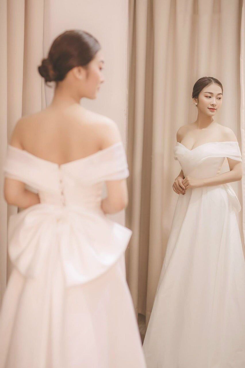 ĐẦM MAXI XOÈ BẸT VAI KẾT NƠ