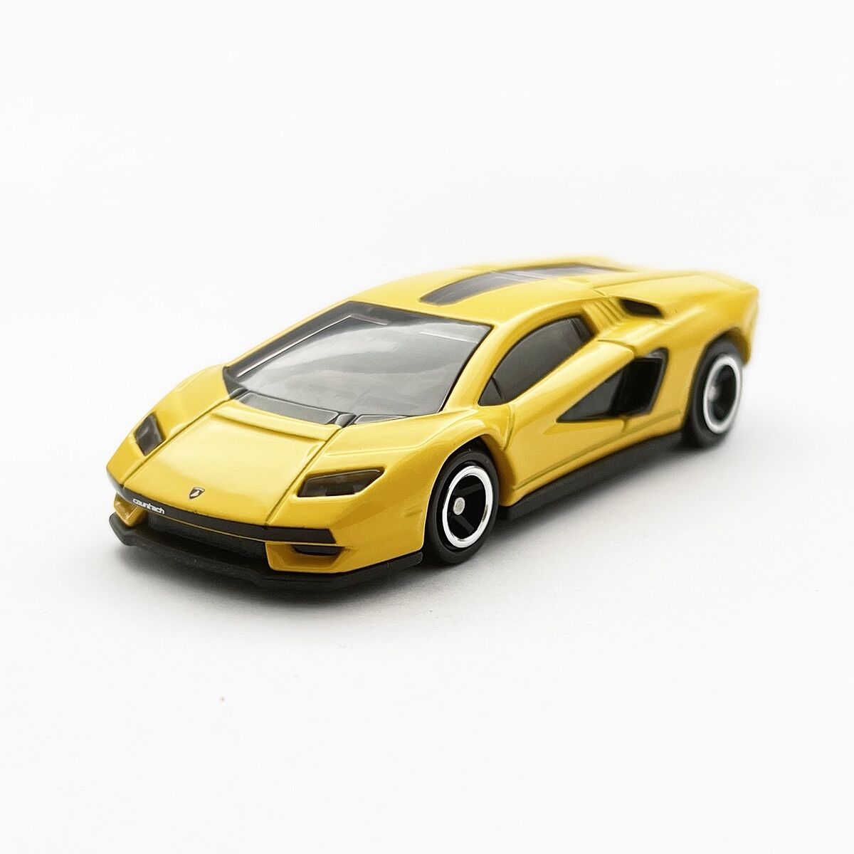 Hobby Store xe mô hình Tomica Lamborghini Countach LPI 800-4 ( Có Hộp )