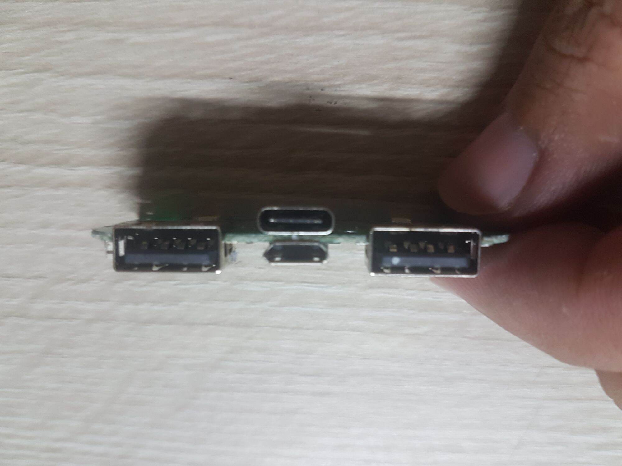 Mạch sạc dự phòng tháo máy