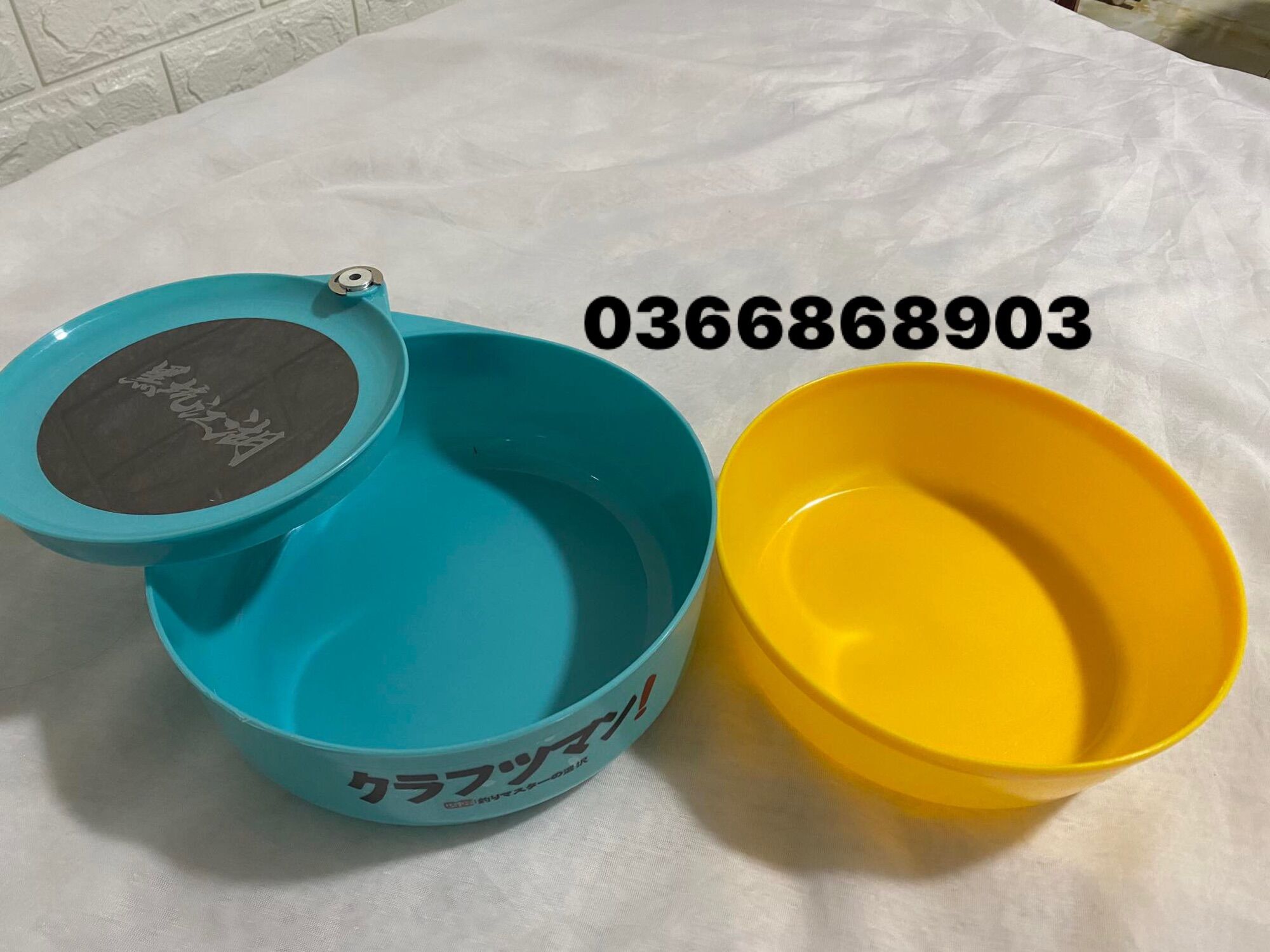Khay mồi câu đài màu xanh vàng