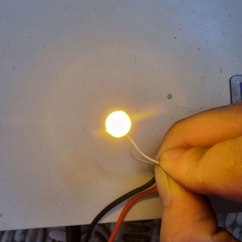 đèn led vàng hình ngọn nến (3v-3.5v)