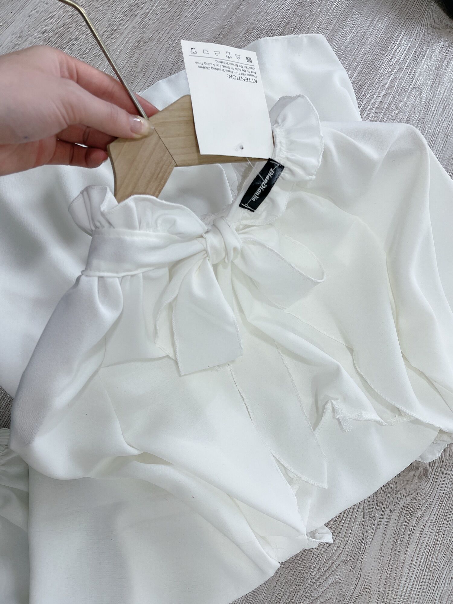 VÁY ĐŨI CỔ BÈO HỞ LƯNG THẮT NƠ DN01
