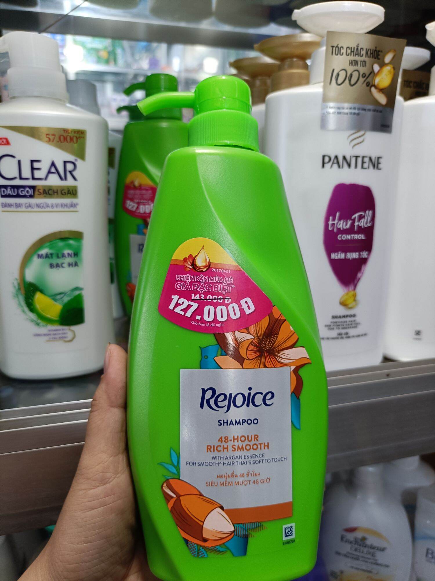 Dầu Gội Rejoice Siêu Mềm Mượt 48 Giờ 650ml