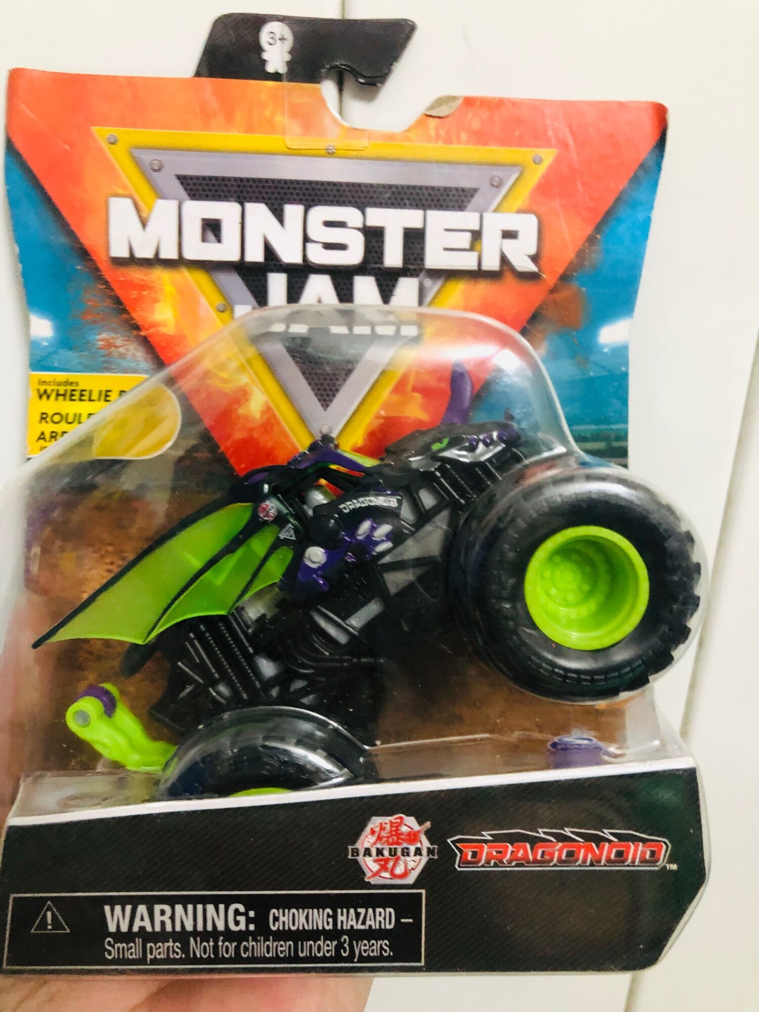 Xe Monster Jam màu tím xanh 1:64 cực đẹp