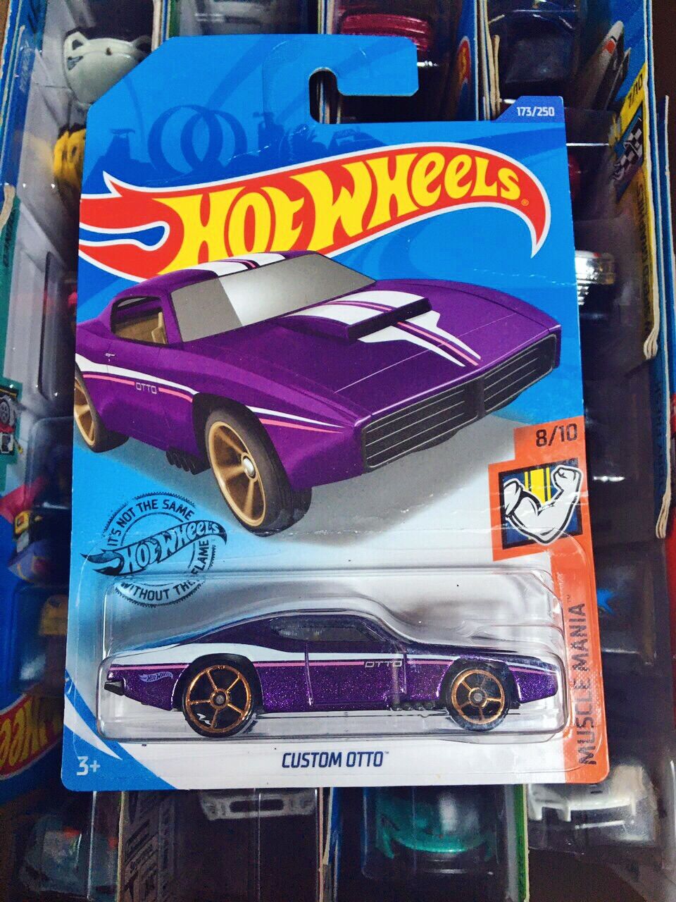 Xe mô hình hot wheels tỉ lệ 1:64 "custom otto"