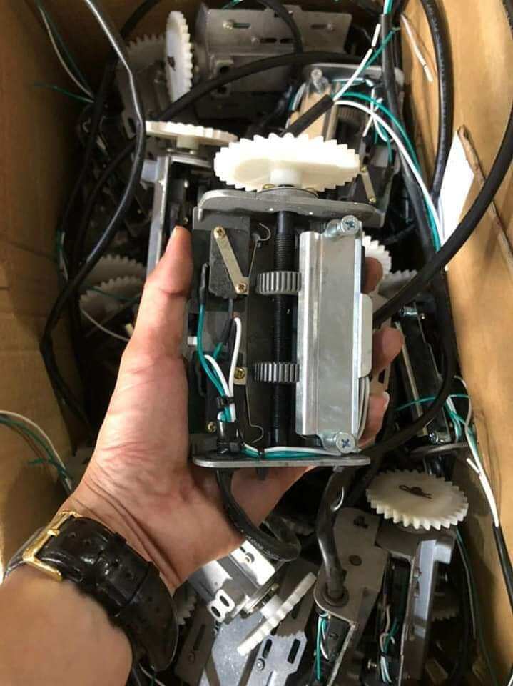 Công tắc hành trình cho Motor Cửa cuốn