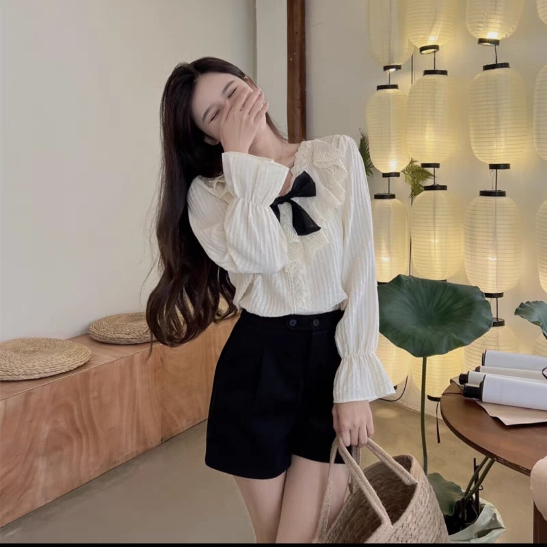 áo kiểu nữ cổ v phối ren nơ đen hàn quốc